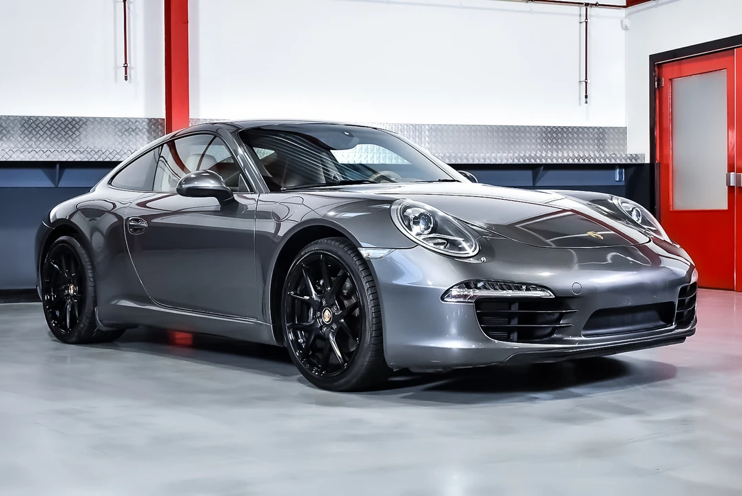 2012 Porsche 991 Carrera - Image 2 of 31