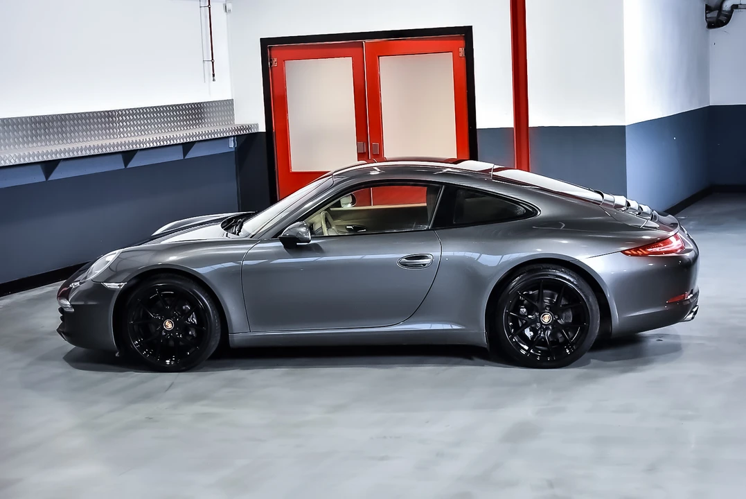 2012 Porsche 991 Carrera - Image 20 of 31