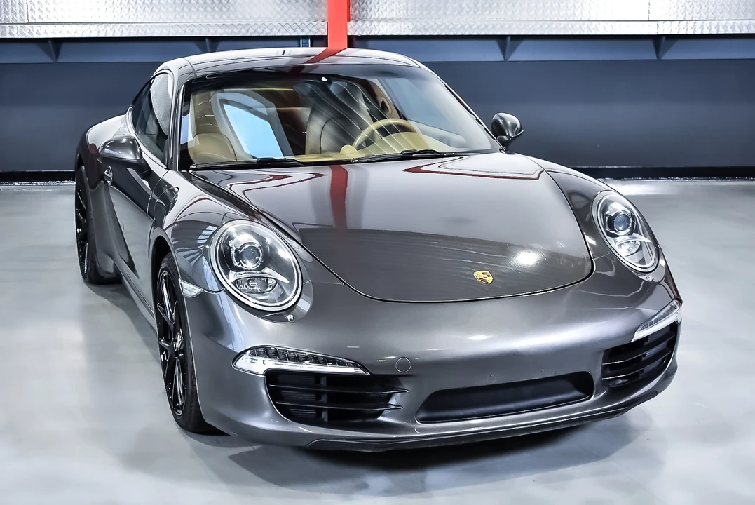 2012 Porsche 991 Carrera - Image 11 of 31