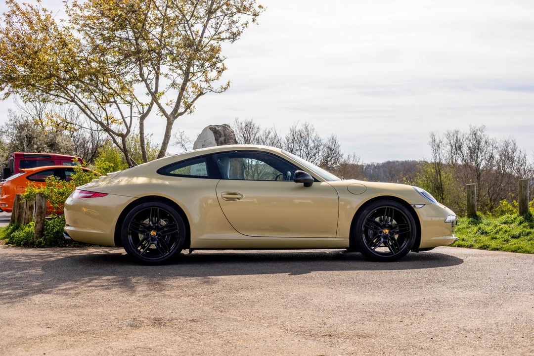 2012 Porsche 991 Carrera - Image 8 of 31