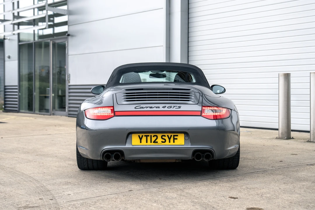 2012 Porsche 997 Carrera - Image 27 of 31