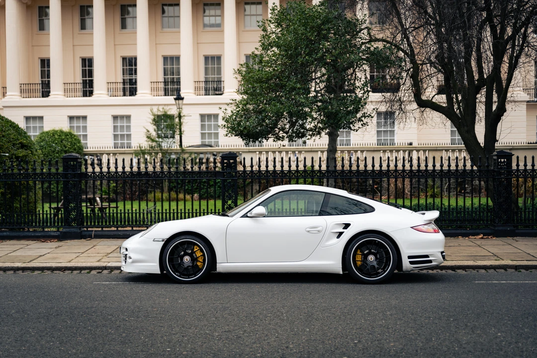 2012 Porsche 997 Carrera - Image 30 of 31