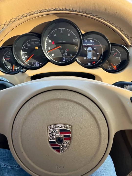 2012 Porsche 958 Cayenne - Image 6 of 10