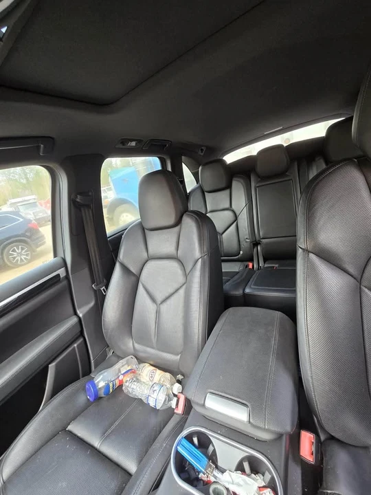 2012 Porsche 958 Cayenne - Image 8 of 10