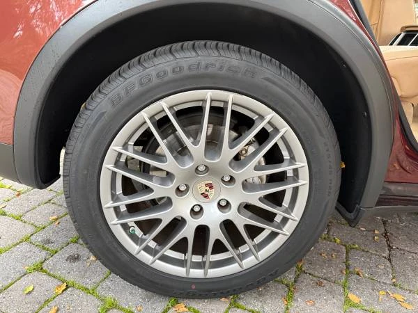 2012 Porsche 958 Cayenne S - Image 3 of 15