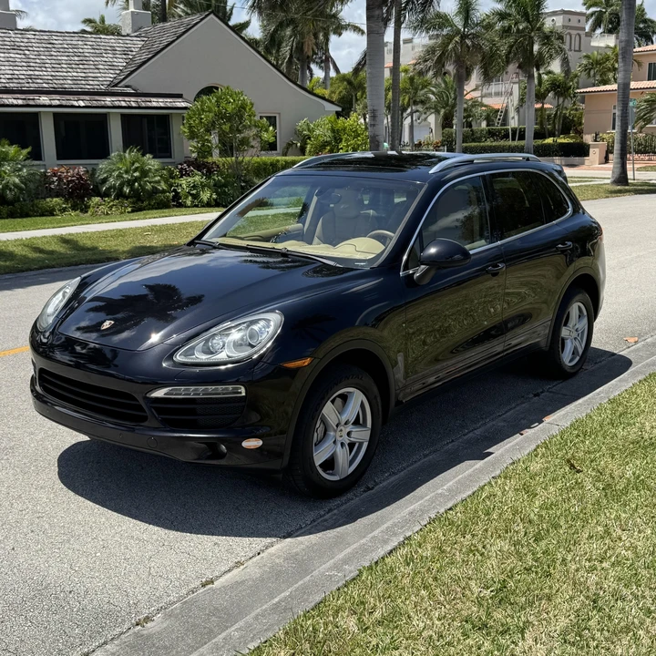 2012 Porsche 958 Cayenne S - Image 6 of 12
