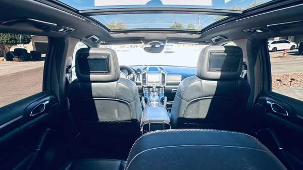 2012 Porsche 958 Cayenne S - Image 18 of 21