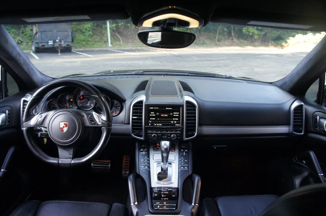 2012 Porsche 958 Cayenne Turbo - Image 5 of 31
