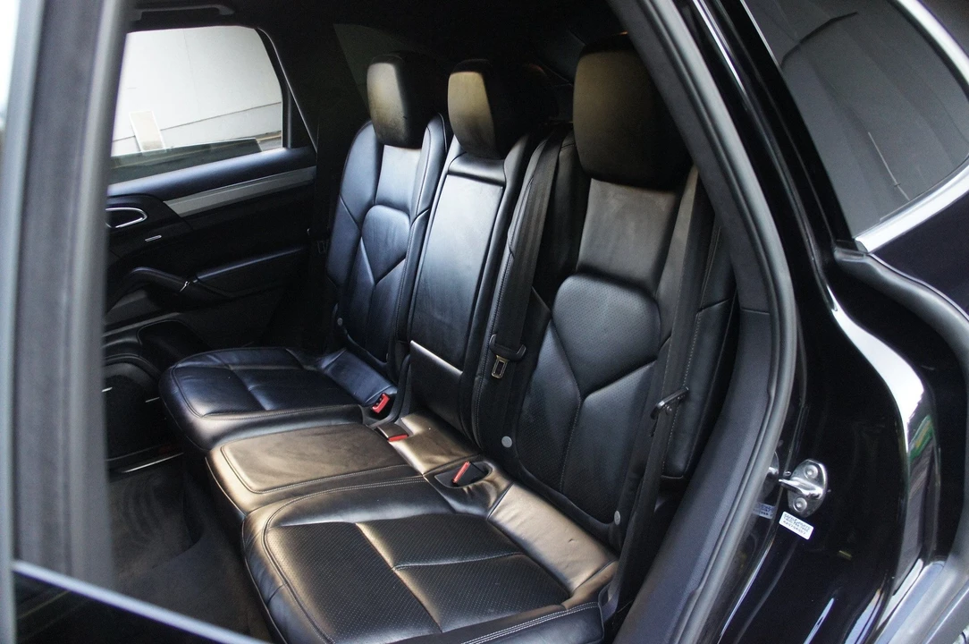 2012 Porsche 958 Cayenne Turbo - Image 9 of 31