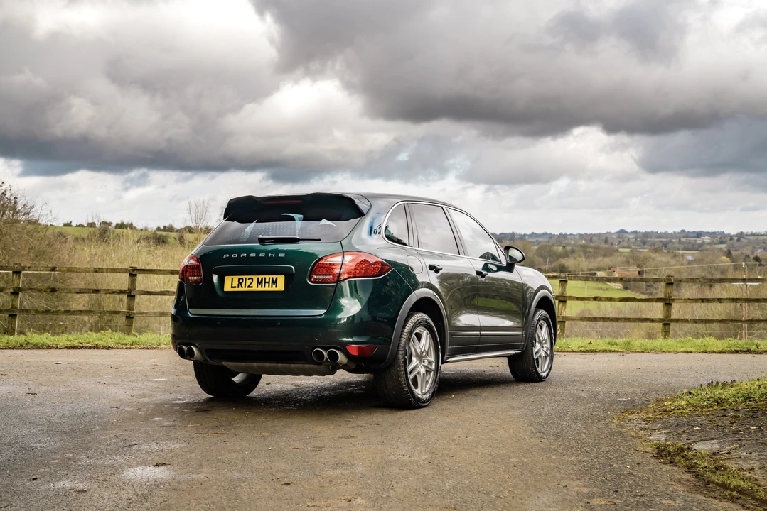 2012 Porsche 955/957 Cayenne Turbo - Image 16 of 31