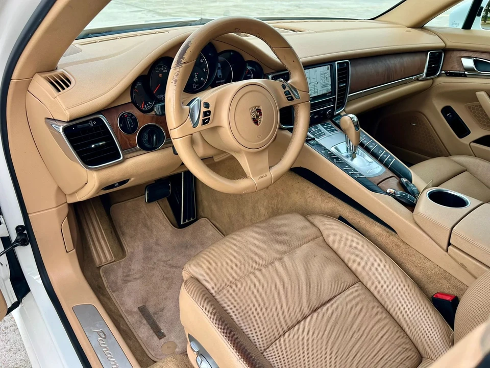2012 Porsche 970 Panamera - Image 29 of 31