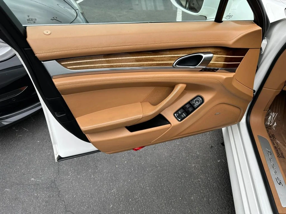 2012 Porsche 970 Panamera - Image 17 of 22
