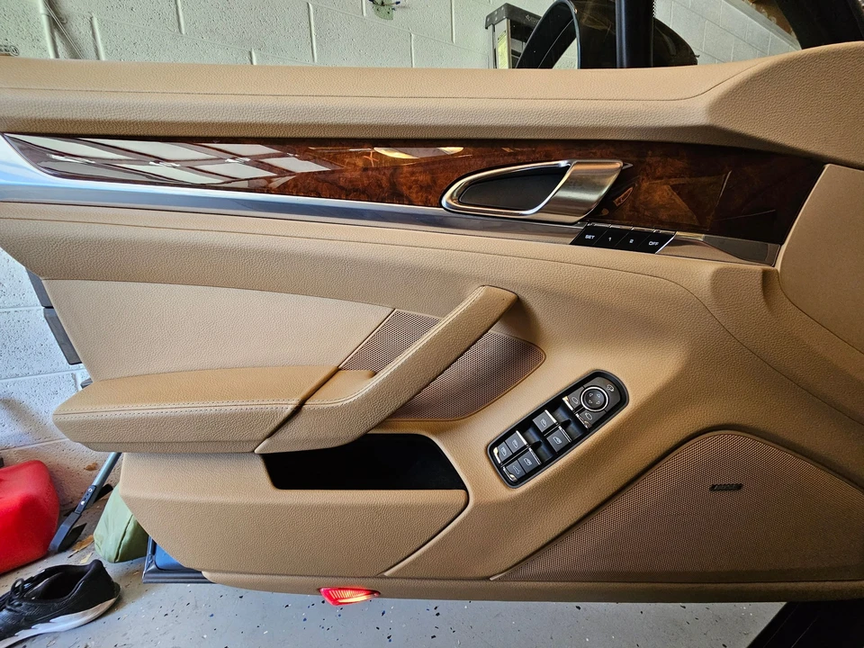 2012 Porsche 970 Panamera - Image 15 of 16