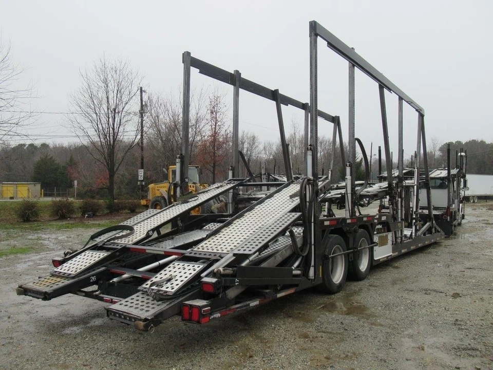 2012 Peterbilt 389 - Image 9 of 12