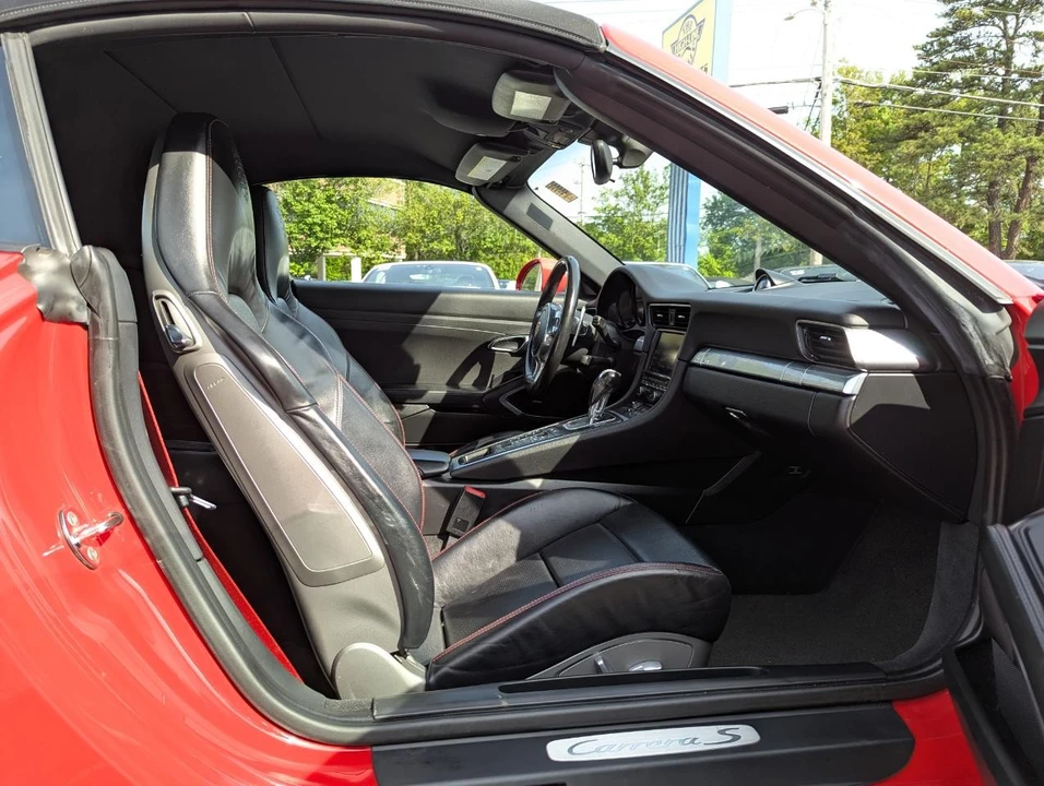 2012 Porsche - Image 28 of 31