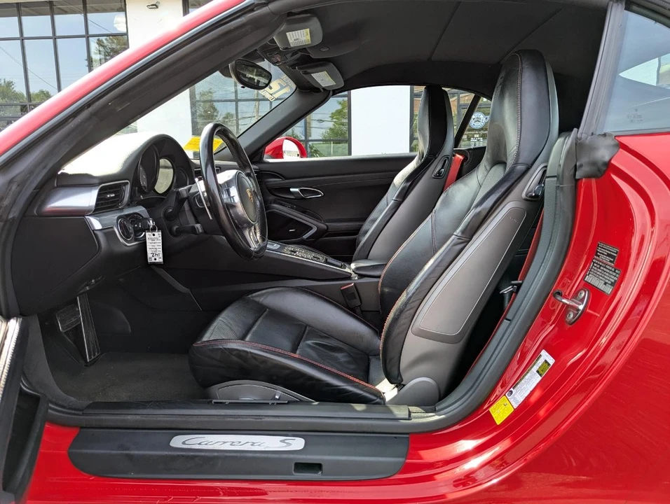 2012 Porsche - Image 12 of 31