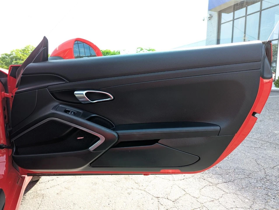 2012 Porsche - Image 27 of 31