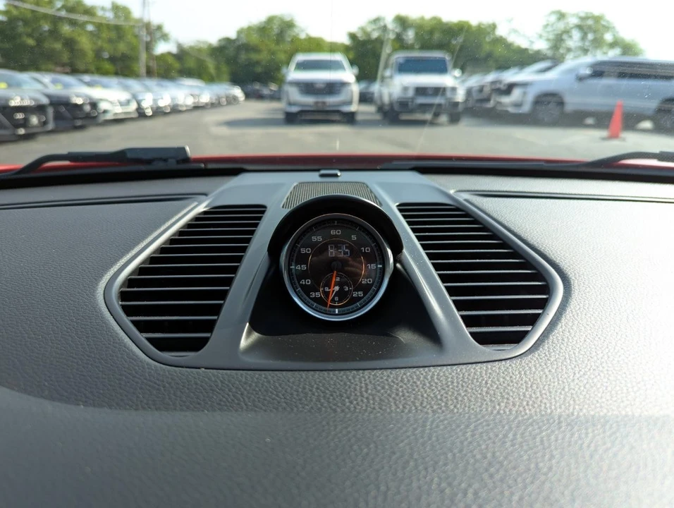 2012 Porsche - Image 20 of 31