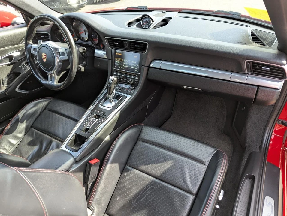 2012 Porsche - Image 29 of 31