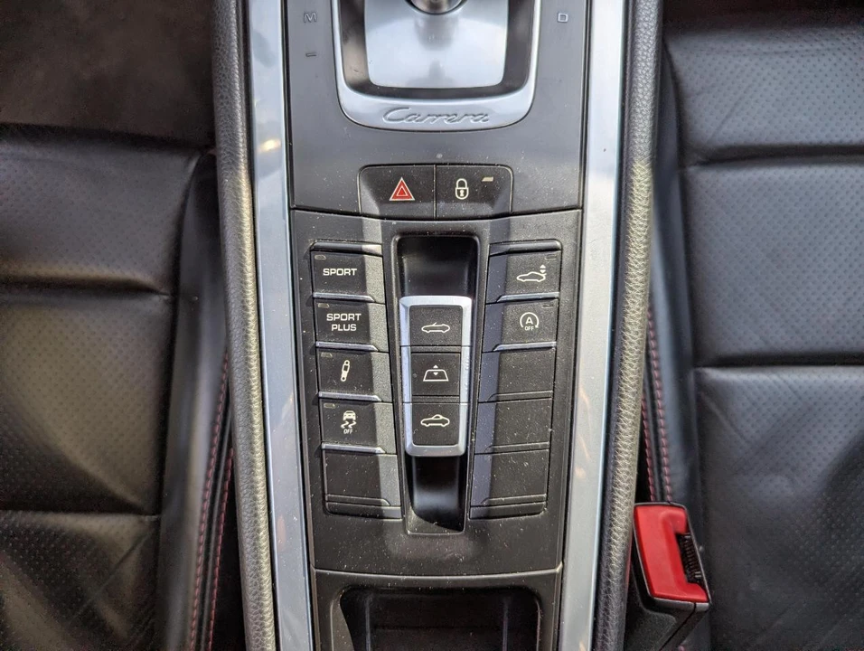 2012 Porsche - Image 24 of 31