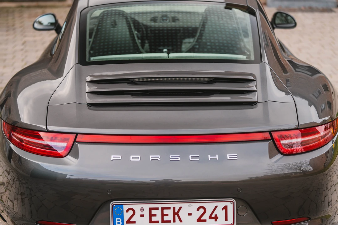 2012 Porsche 991 Carrera 4S - Image 27 of 31