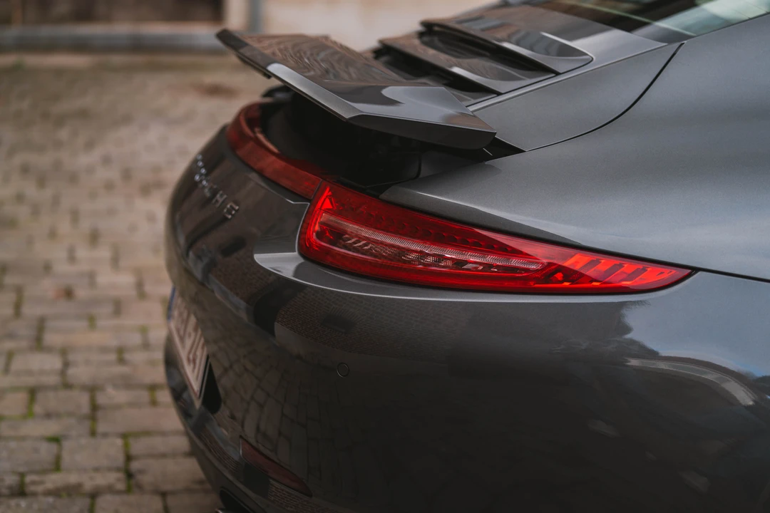 2012 Porsche 991 Carrera 4S - Image 16 of 31