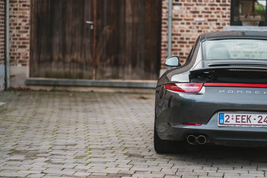 2012 Porsche 991 Carrera 4S - Image 17 of 31