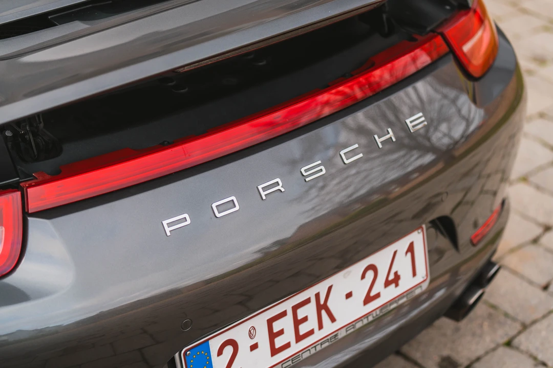2012 Porsche 991 Carrera 4S - Image 23 of 31