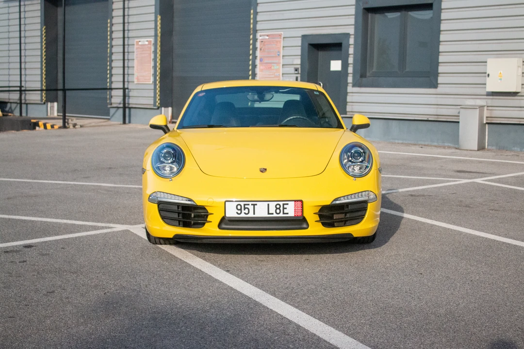 2012 Porsche 991 Carrera - Image 2 of 31