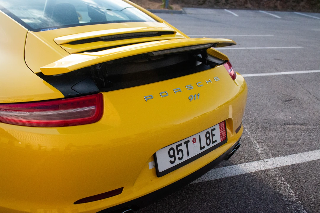 2012 Porsche 991 Carrera - Image 28 of 31