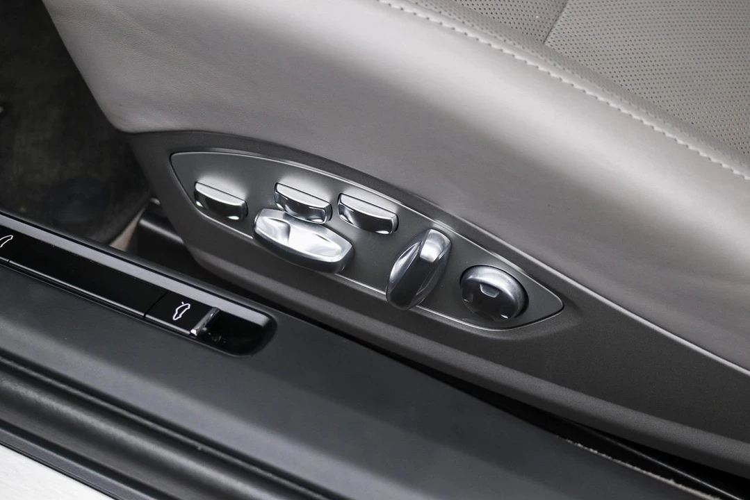 2012 Porsche 991 Carrera S - Image 23 of 30
