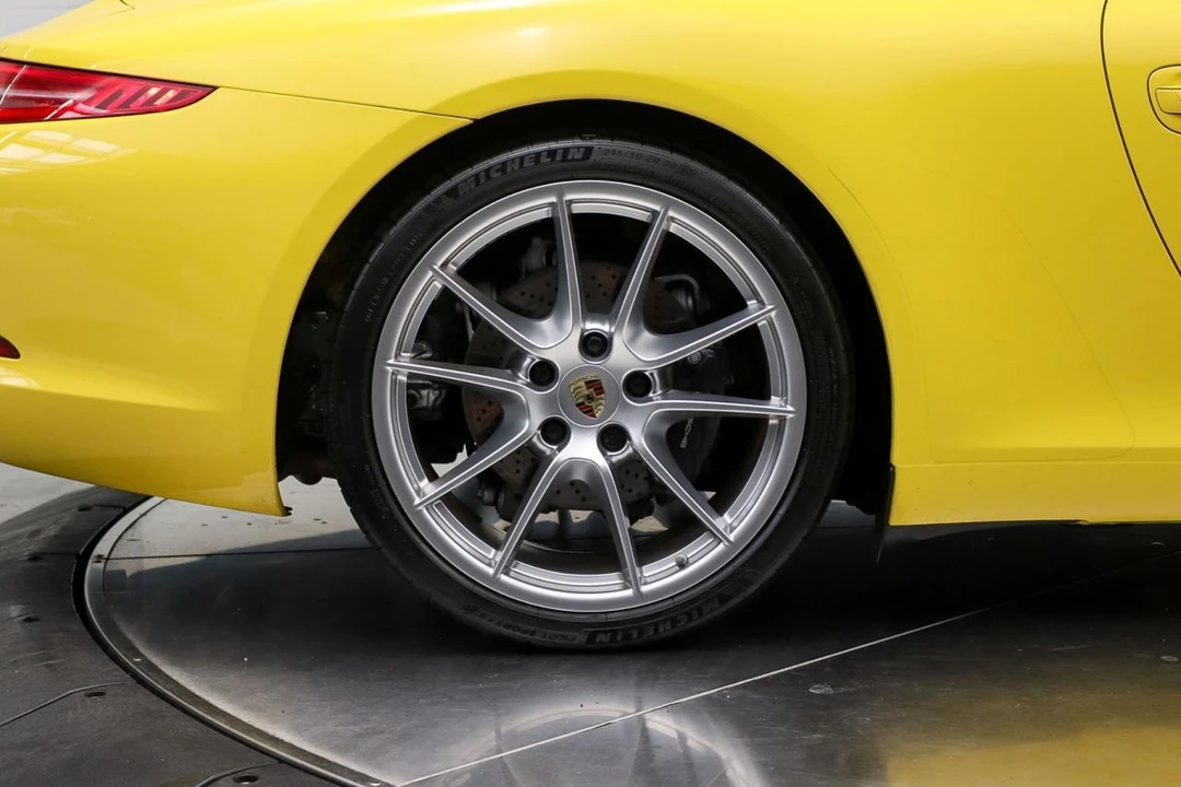 2012 Porsche 991 Carrera - Image 16 of 31