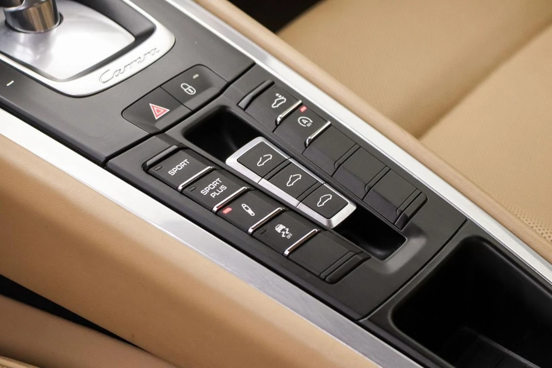 2012 Porsche 991 Carrera - Image 27 of 31