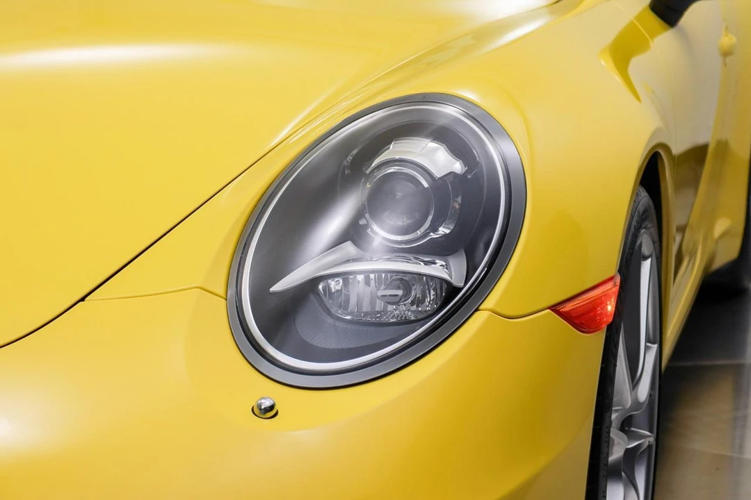 2012 Porsche 991 Carrera - Image 10 of 31
