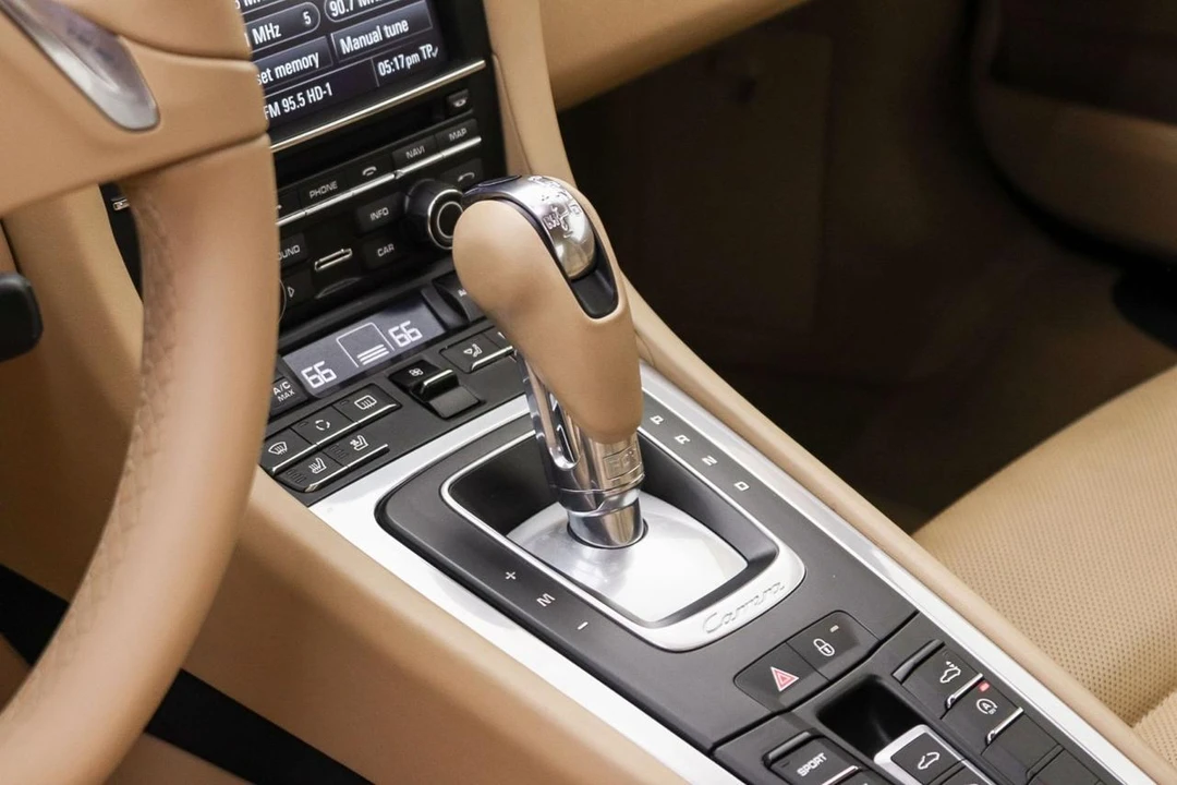 2012 Porsche 991 Carrera - Image 26 of 31