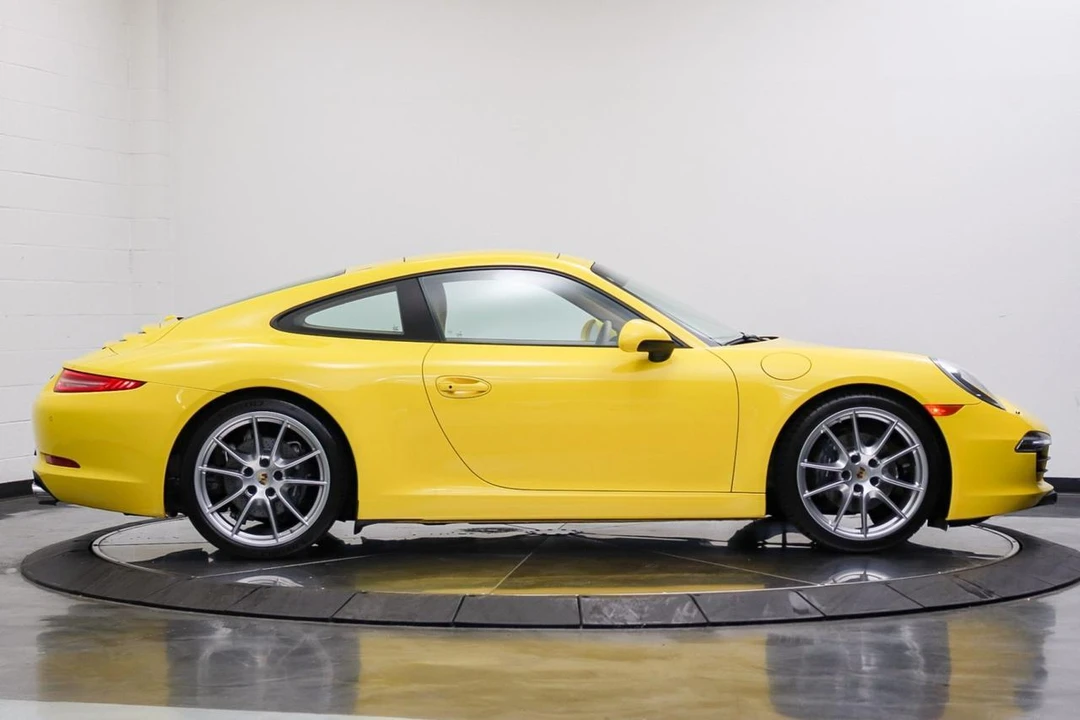 2012 Porsche 991 Carrera - Image 7 of 31
