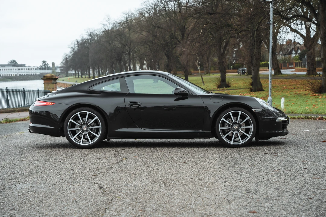 2012 Porsche 991 Carrera - Image 16 of 31