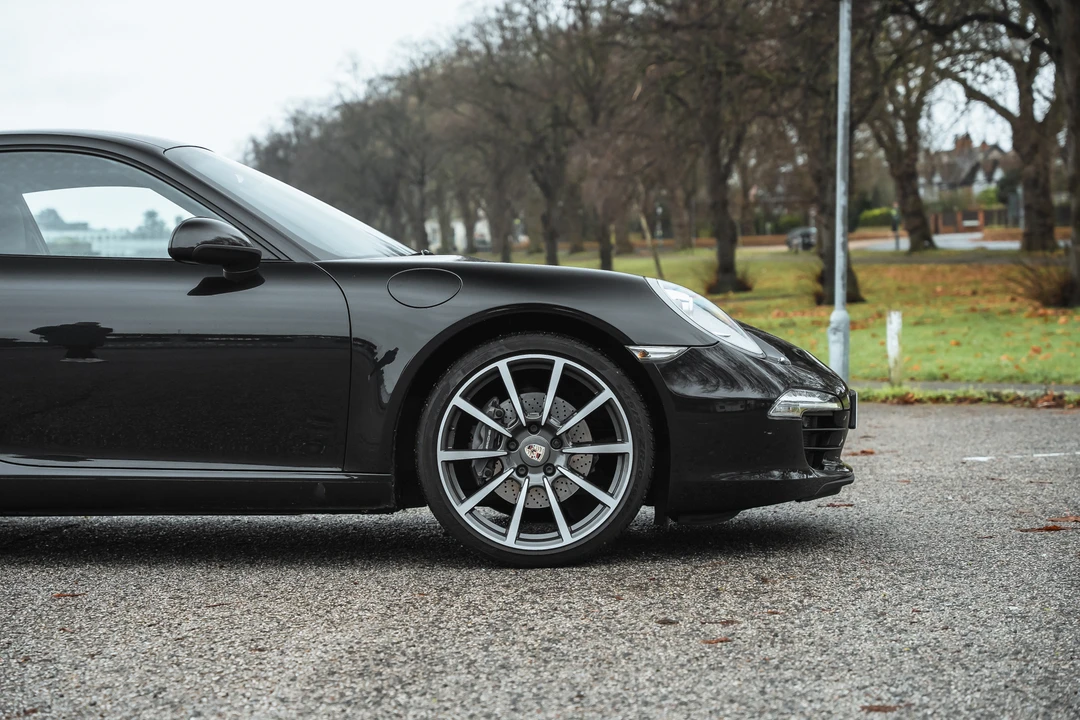 2012 Porsche 991 Carrera - Image 26 of 31