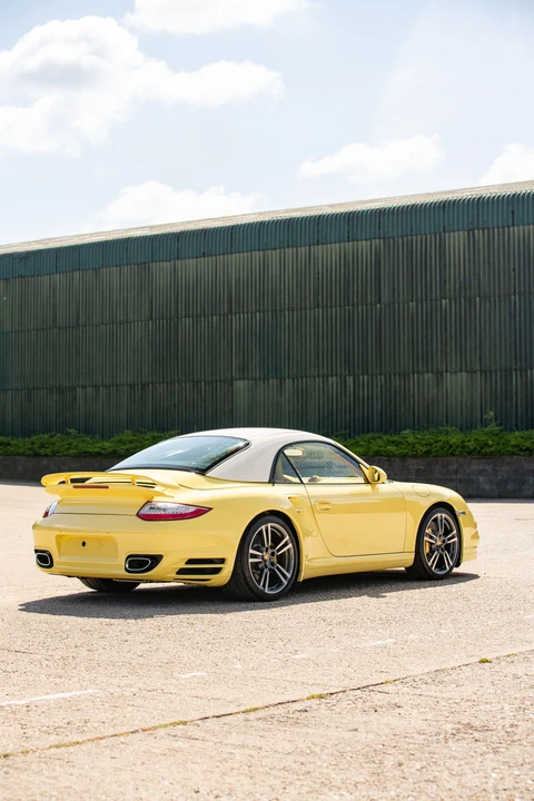 2012 Porsche 997 Turbo S - Image 17 of 31