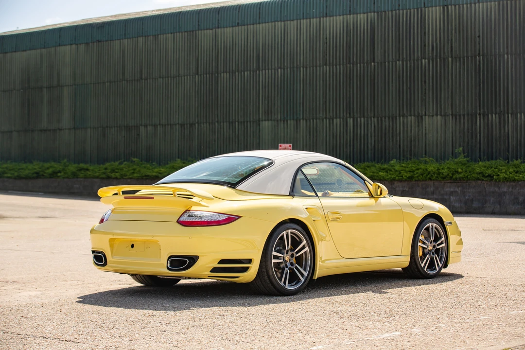 2012 Porsche 997 Turbo S - Image 19 of 31