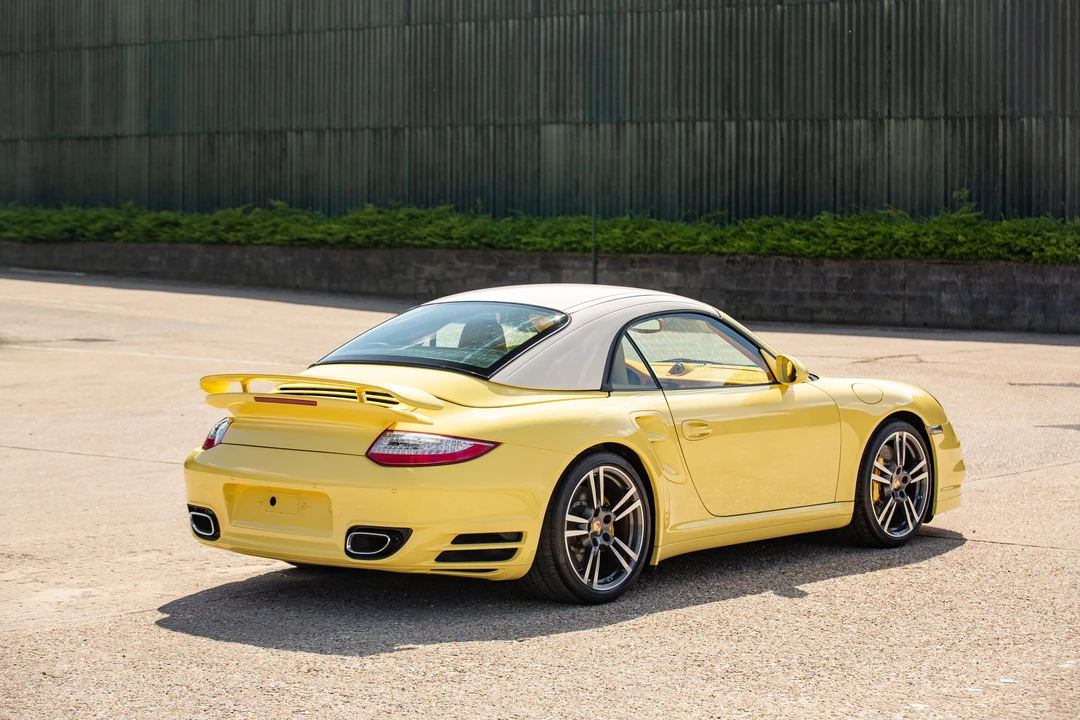 2012 Porsche 997 Turbo S - Image 20 of 31