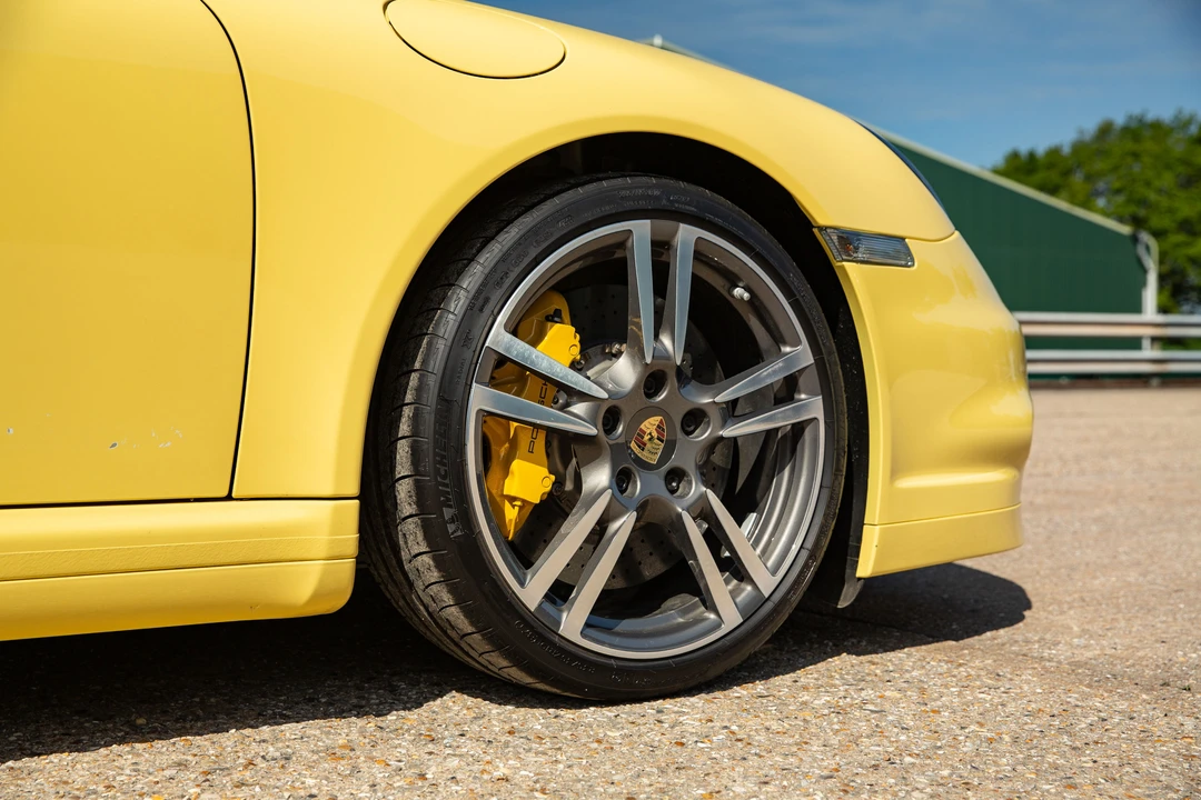 2012 Porsche 997 Turbo S - Image 15 of 31