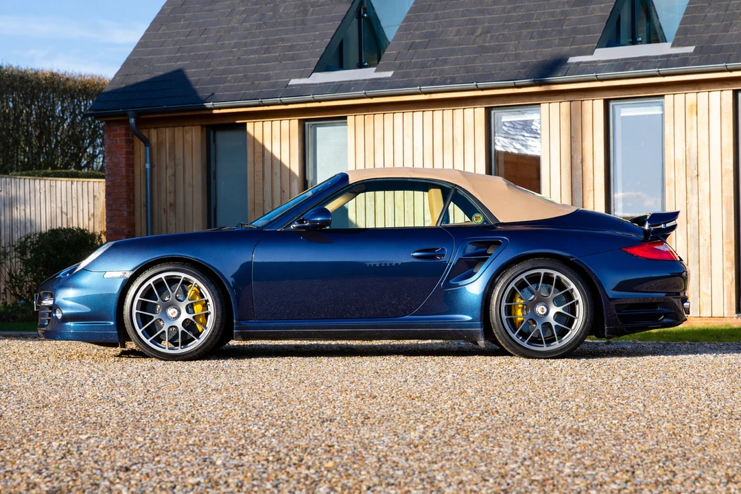 2012 Porsche 997 Turbo S - Image 11 of 31