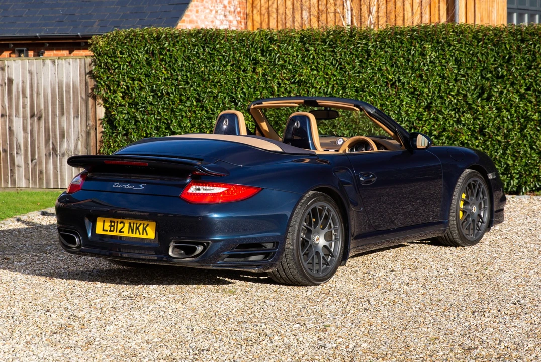 2012 Porsche 997 Turbo S - Image 14 of 31