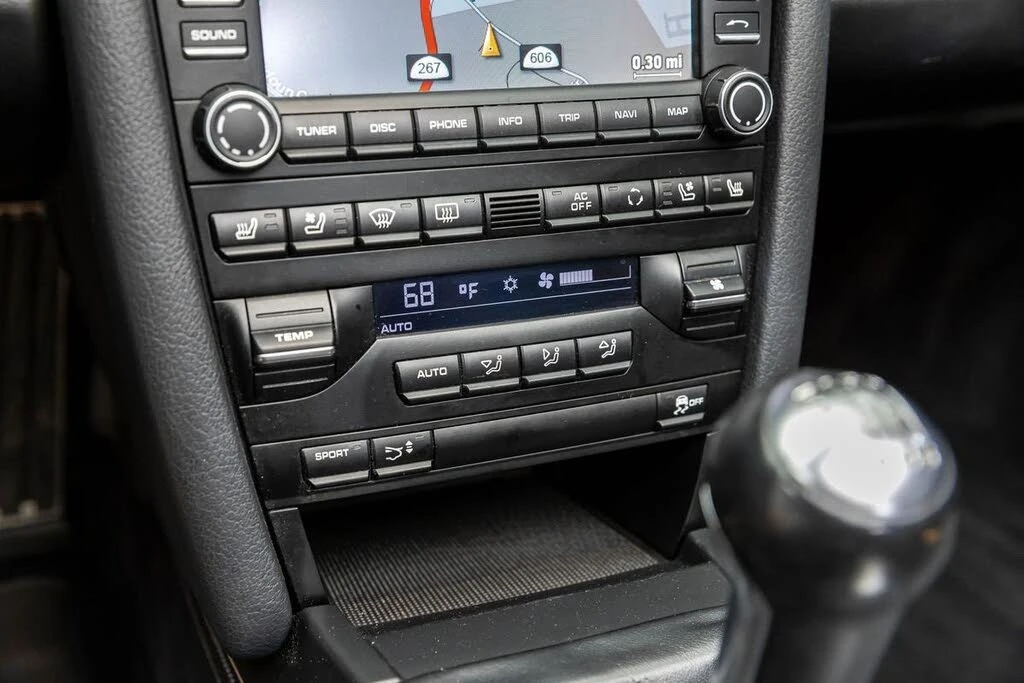 2012 Porsche 997 Carrera - Image 28 of 31