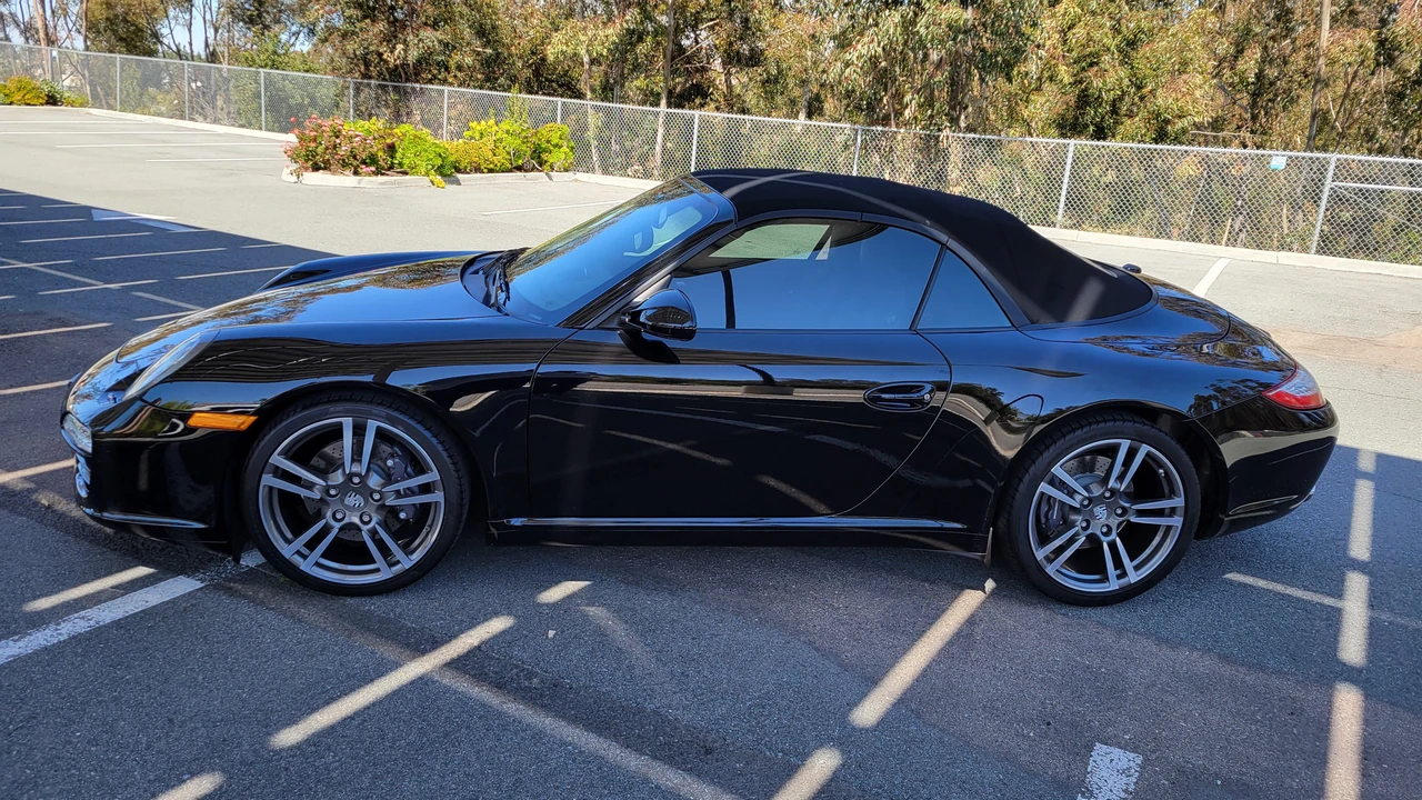 2012 Porsche 997 Carrera - Image 9 of 31