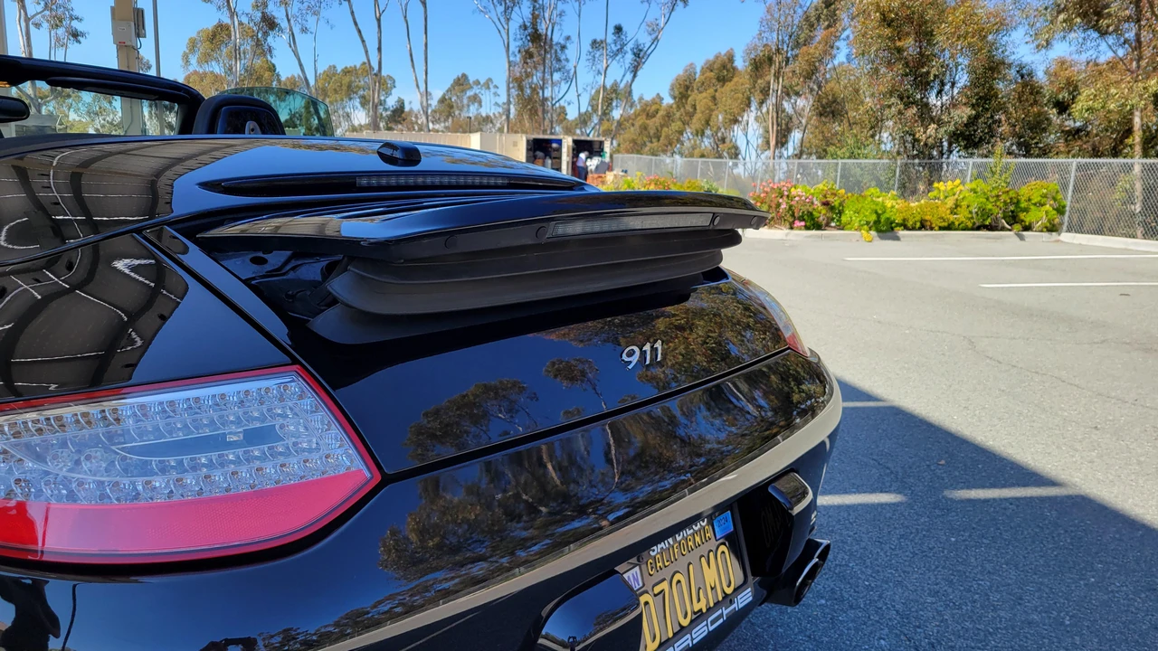 2012 Porsche 997 Carrera - Image 28 of 31