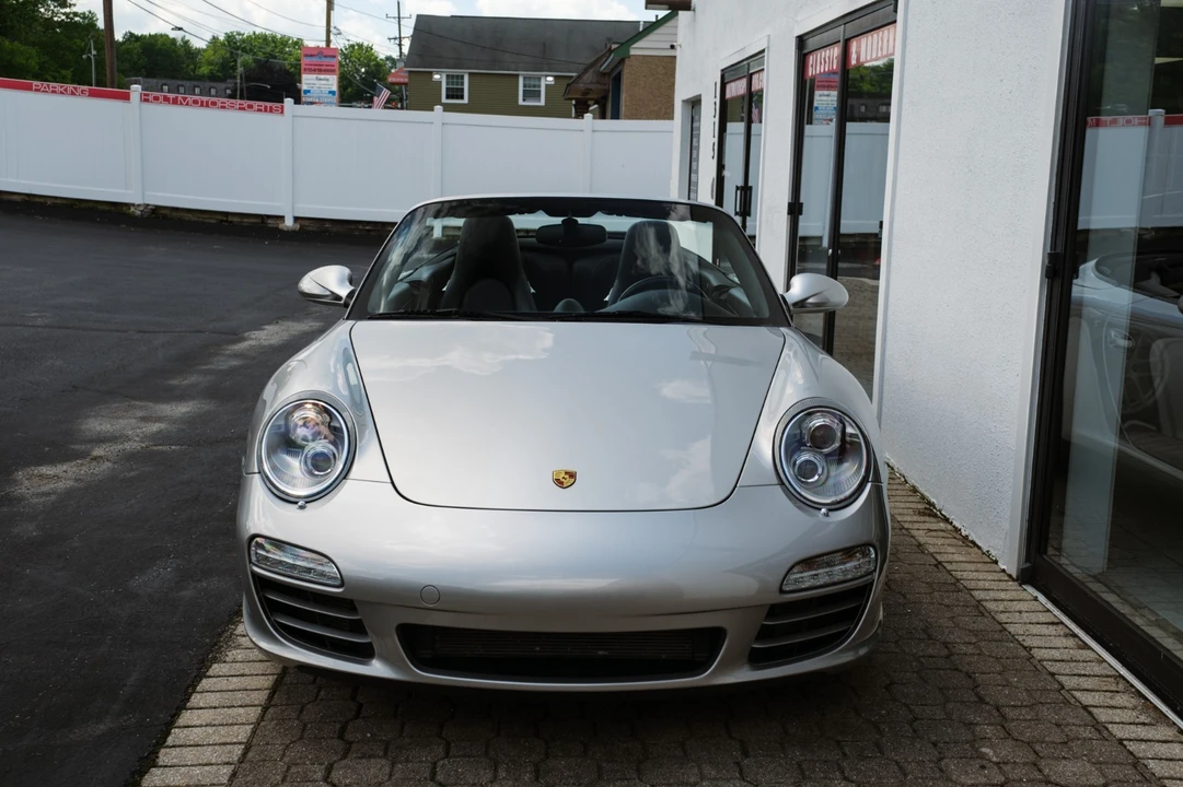 2012 Porsche 911 - Image 17 of 31