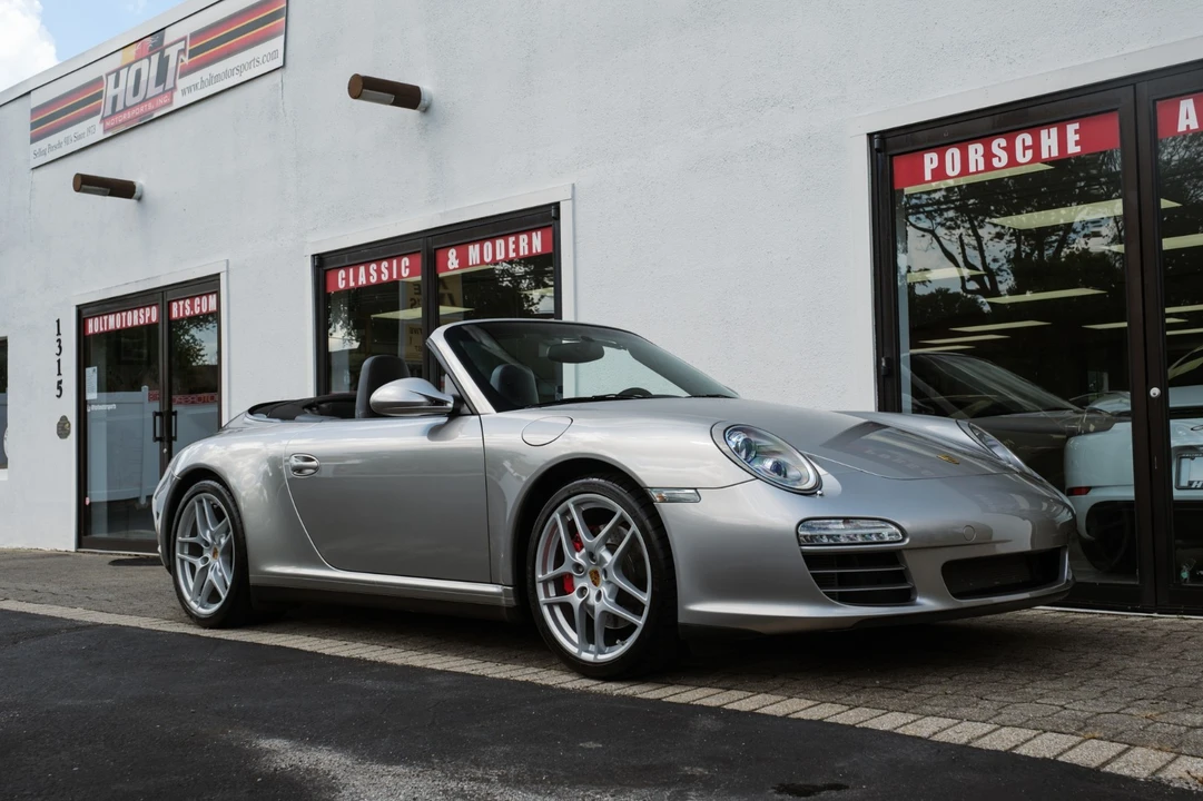 2012 Porsche 911 - Image 16 of 31