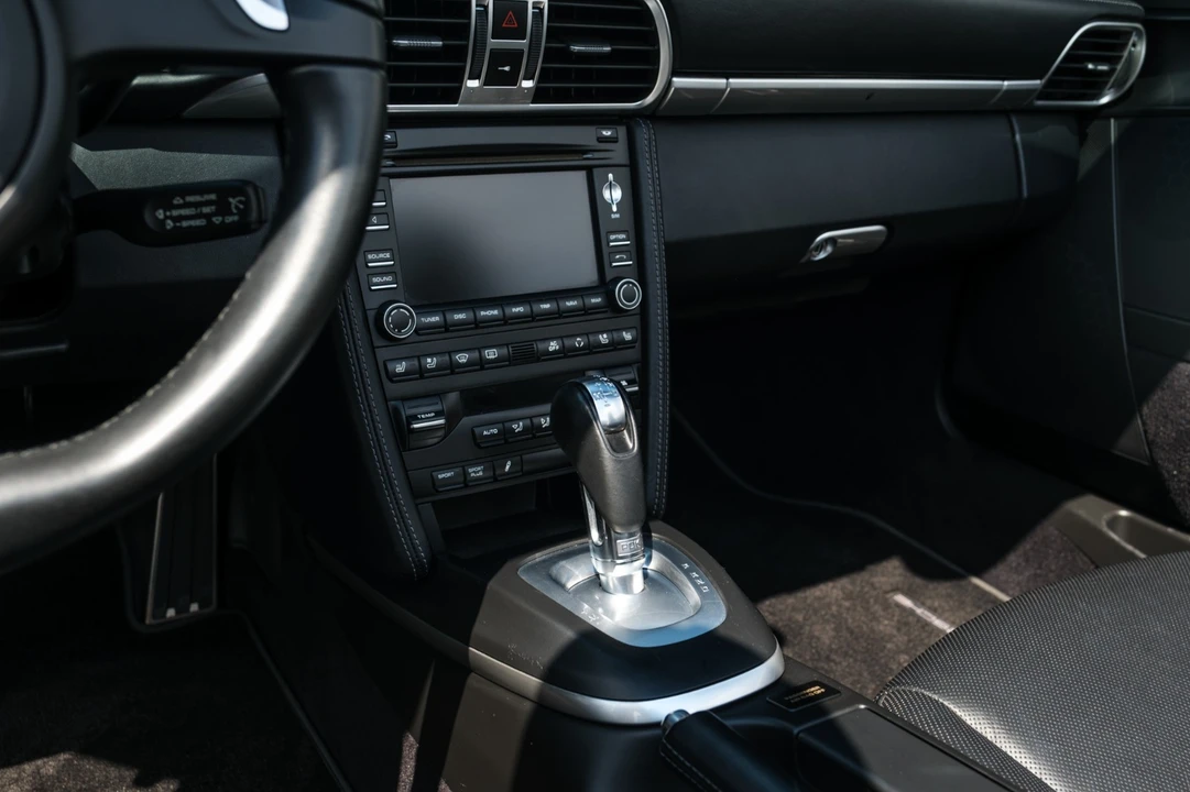 2012 Porsche 911 - Image 27 of 31